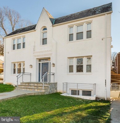 2903 R St SE unit 3B, Washington, DC 20020 - photo 2