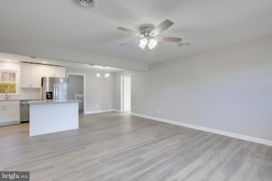 7926B Wicher Ln, La Plata, MD 20646 - photo 5