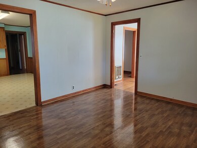 105 Charlotte Dr, Shelbyville, TN 37160 - photo 2