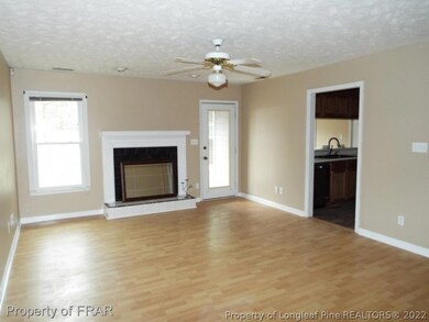 Living Room w Gas Fire Logs