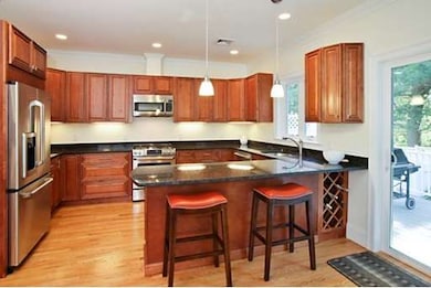 100 Lexington St unit 100, Auburndale, MA 02466 - photo 4