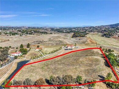 36335 Vía Burgandy, Temecula, CA 92592 - photo 7