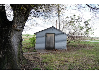 75938 Spring Hollow Rd, Adams, OR 97810 - photo 5