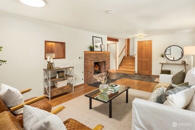 10519 Alan a Dale Place, Edmonds, WA 98020 - photo 5