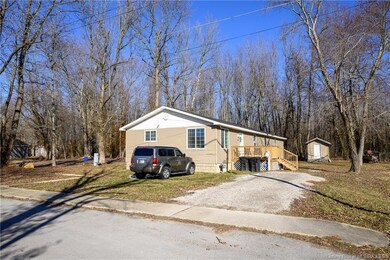 1005 Wade St, Austin, IN 47102 - photo 2