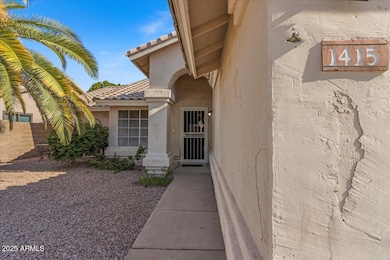 04-Front walkway