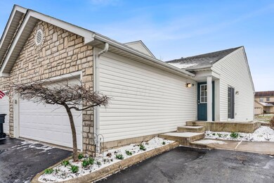 6703 Lagrange Dr unit 51E, Canal Winchester, OH 43110 - photo 2