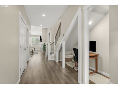 1072 S Walnut St, Canby, OR 97013 - photo 4