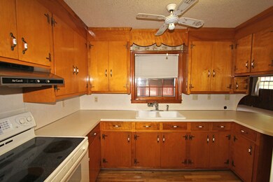 kitchen - view 2