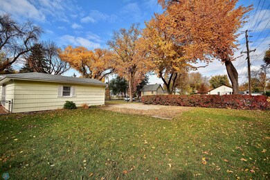 1114 15th Ave N, Fargo, ND 58102 - photo 5