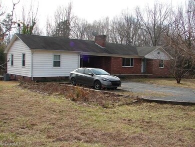 348 Oak View Ln, Asheboro, NC 27205 - photo 2