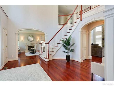 Foyer.