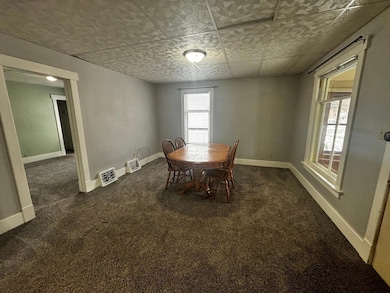 219 3rd Ave SW, Pipestone, MN 56164 - photo 2