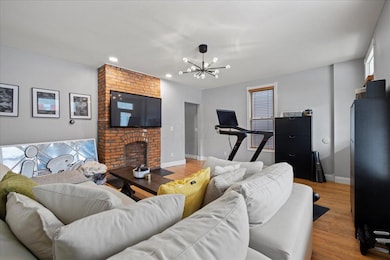 05-Living Room