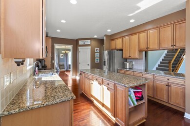 7485 Upper Cambridge Way (5)