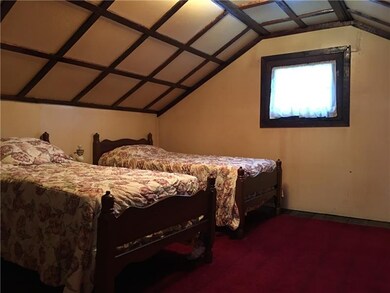 3RD BED 2ND FLOOR