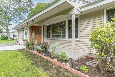 117 Burley St, Danvers, MA 01923 - photo 2