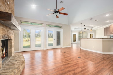 14010 Patricia Ln unit CR377, Alvin, TX 77511 - photo 4