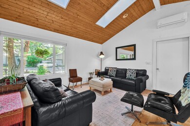 1208 NW 13th St, Bend, OR 97701 - photo 5