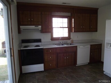 Spacious Kitchen