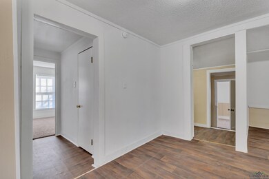 920 N 2nd St, Longview, TX 75601 - photo 6