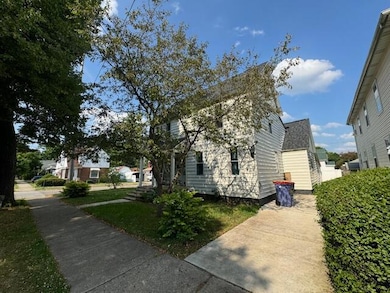 1450 Hamilton Ave NW, Grand Rapids, MI 49504 - photo 2