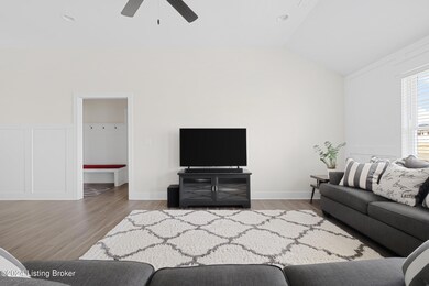 5541 Limestone Creek Dr, Charlestown, IN 47111 - photo 6