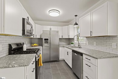 1 Circle Dr, Mauldin, SC 29662 - photo 3