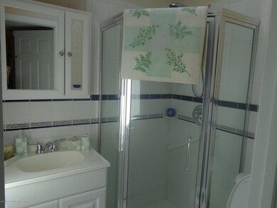 3/4 BATH OFF KITCHEN