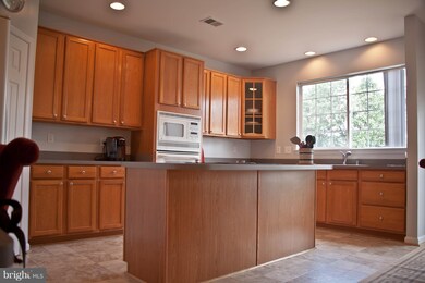 9108 Lindale Ave, Greencastle, PA 17225 - photo 5