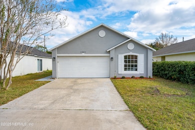 1561 Slash Pine Ct, Orange Park, FL 32073 - photo 2