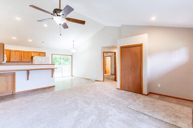 484 E Dale St, Browntown, WI 53522 - photo 6