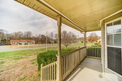2033 Shawnee Ln, Greenbrier, TN 37073 - photo 3