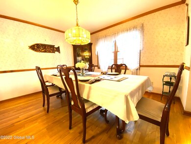 57 Chestnut Ln, Schenectady, NY 12309 - photo 4