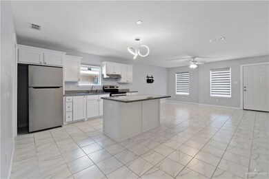 524 E Villegas Ave, Pharr, TX 78577 - photo 6