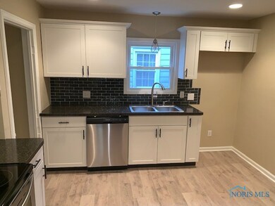 221 Orville Dr, Toledo, OH 43612 - photo 3