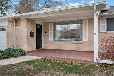 1610 E Moor Dale Ln, Holladay, UT 84117 - photo 2