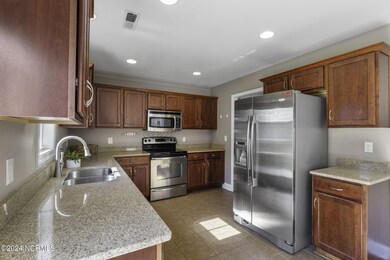 13-web-or-mls-1340 Waters End Ct - 13