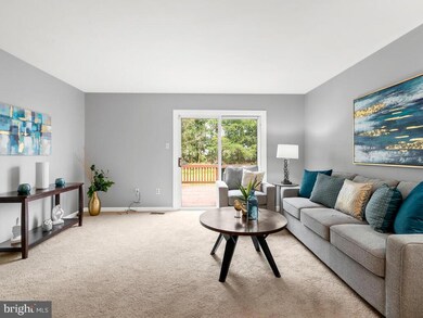 14052 Chestnut Ct, Laurel, MD 20707 - photo 5