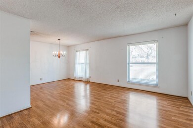 4117 Alicante Ave, Fort Worth, TX 76133 - photo 6