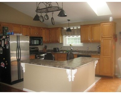 193 Blossom Hill Dr unit 1, Westport, MA 02790 - photo 3
