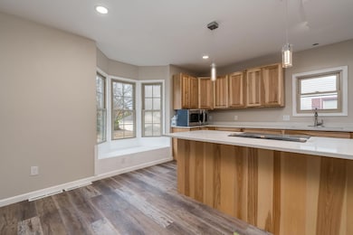 212 N Murphy St, Lake Crystal, MN 56055 - photo 5