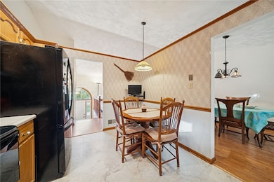 100 Rose Ct S, Delmont, PA 15626 - photo 5