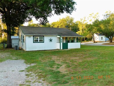 830 Dubois St, Denison, TX 75020 - photo 2