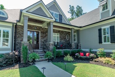 Great curb appeal!