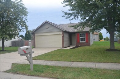 1631 Turning Leaf Dr, Franklin, IN 46131 - photo 2