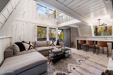 2_Living-Room_high_3765473