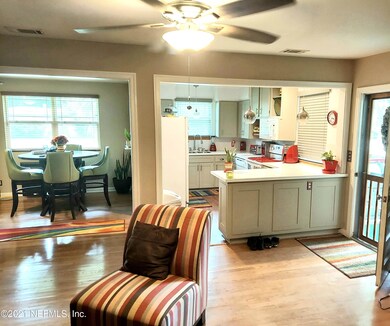 5923 Cedar Hills Blvd, Jacksonville, FL 32210 - photo 4