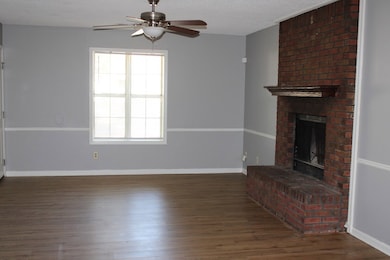 512 Lois Marie Cove, West Memphis, AR 72301 - photo 3