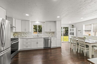 16-web-or-mls-262-mitchells-way